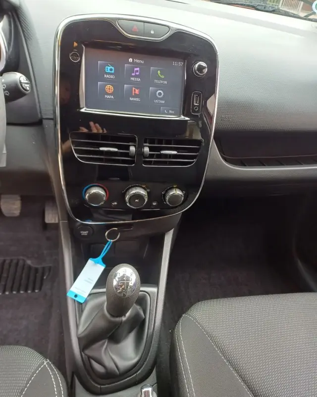 RENAULT Clio TCe 90 Dynamique