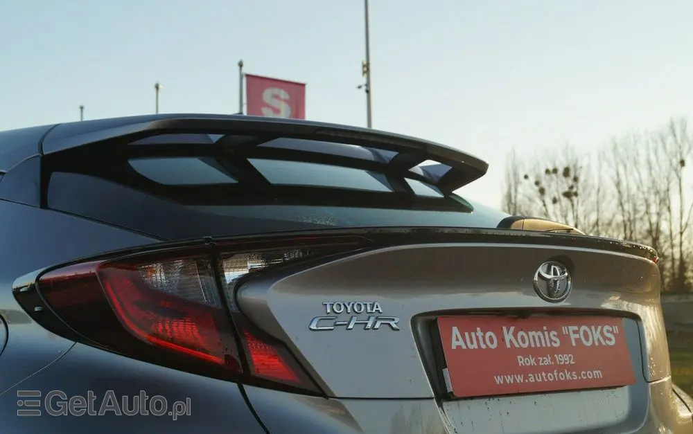 TOYOTA C-HR 
