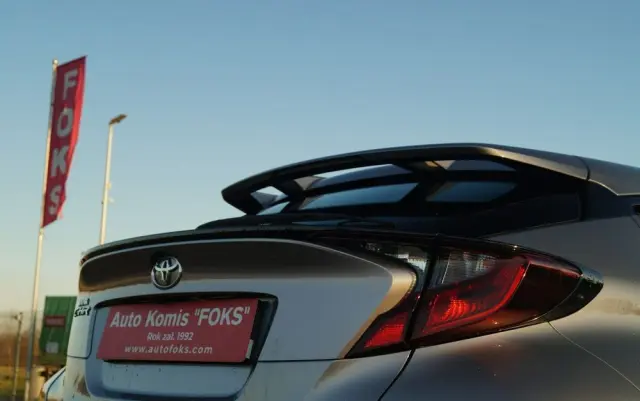TOYOTA C-HR 