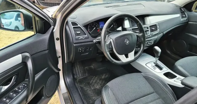 RENAULT Laguna 2.0 T Bose Edition