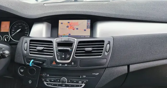 RENAULT Laguna 2.0 T Bose Edition