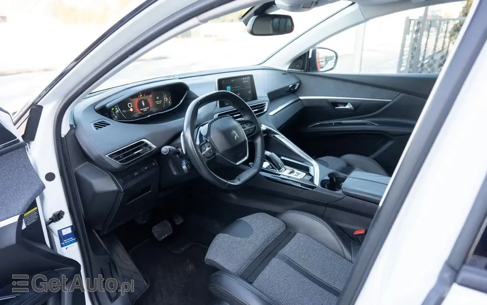 PEUGEOT 5008 THP 165 EAT6 Stop & Start Allure