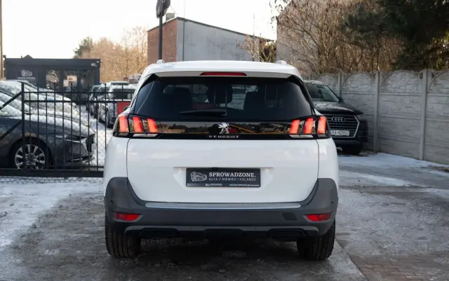 PEUGEOT 5008 THP 165 EAT6 Stop & Start Allure