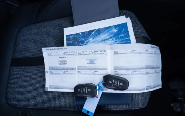 PEUGEOT 5008 THP 165 EAT6 Stop & Start Allure