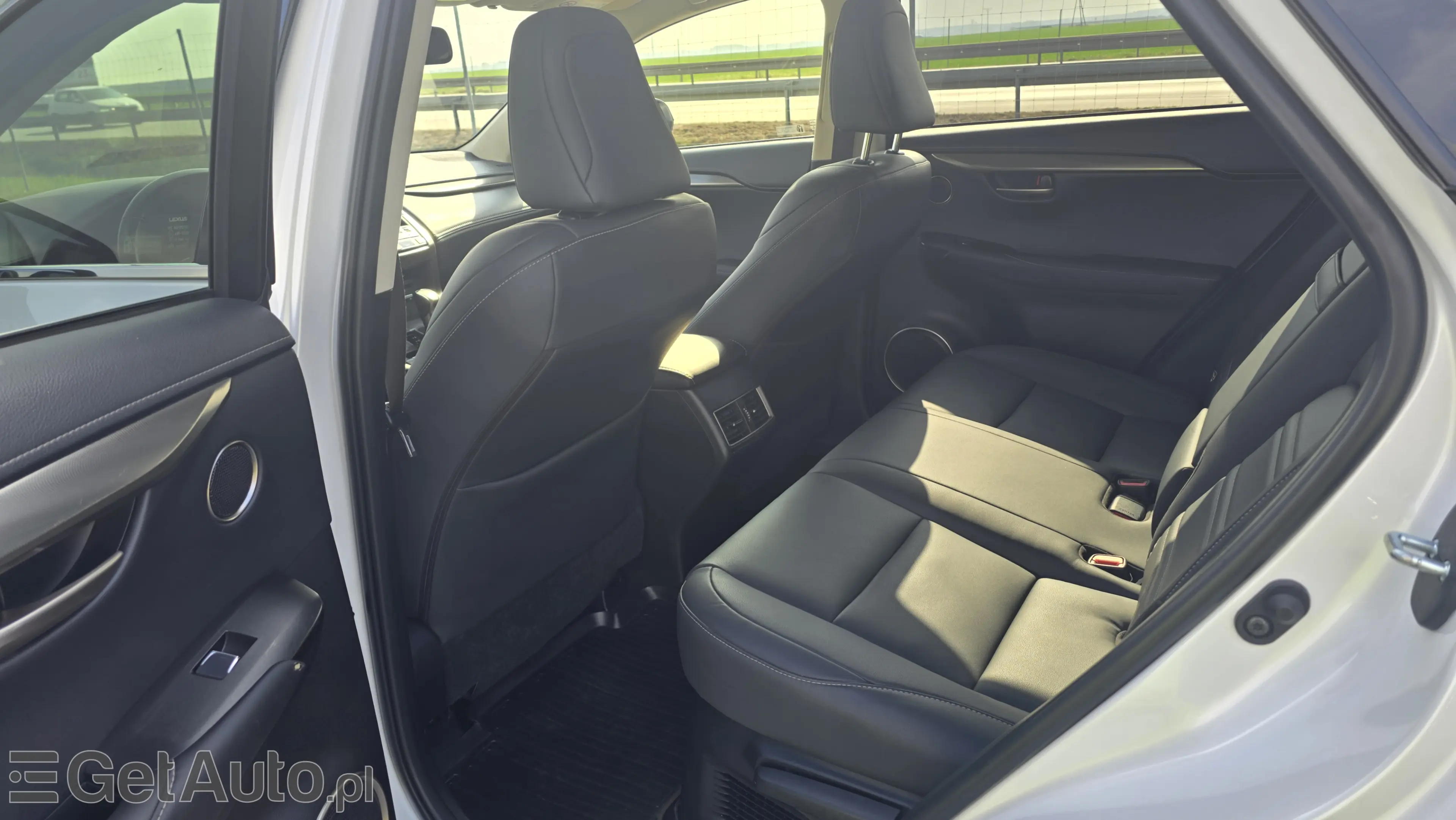 LEXUS NX E-Four Impression AWD