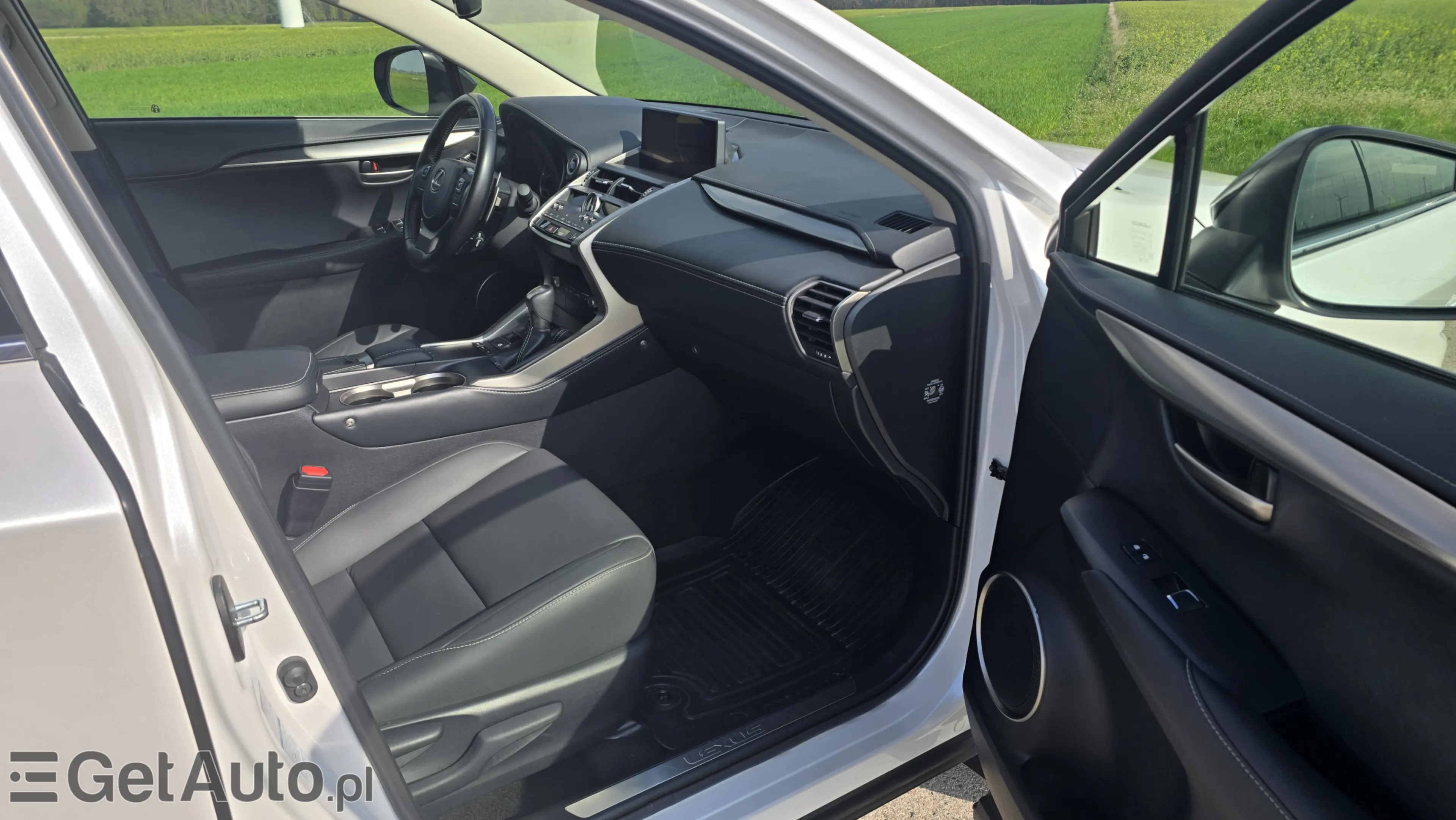 LEXUS NX E-Four Impression AWD