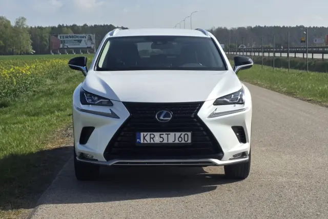 LEXUS NX E-Four Impression AWD