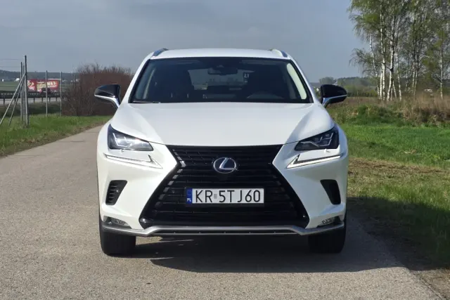 LEXUS NX E-Four Impression AWD