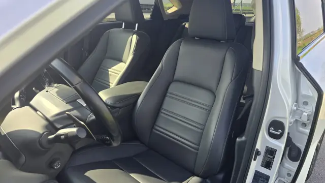 LEXUS NX E-Four Impression AWD