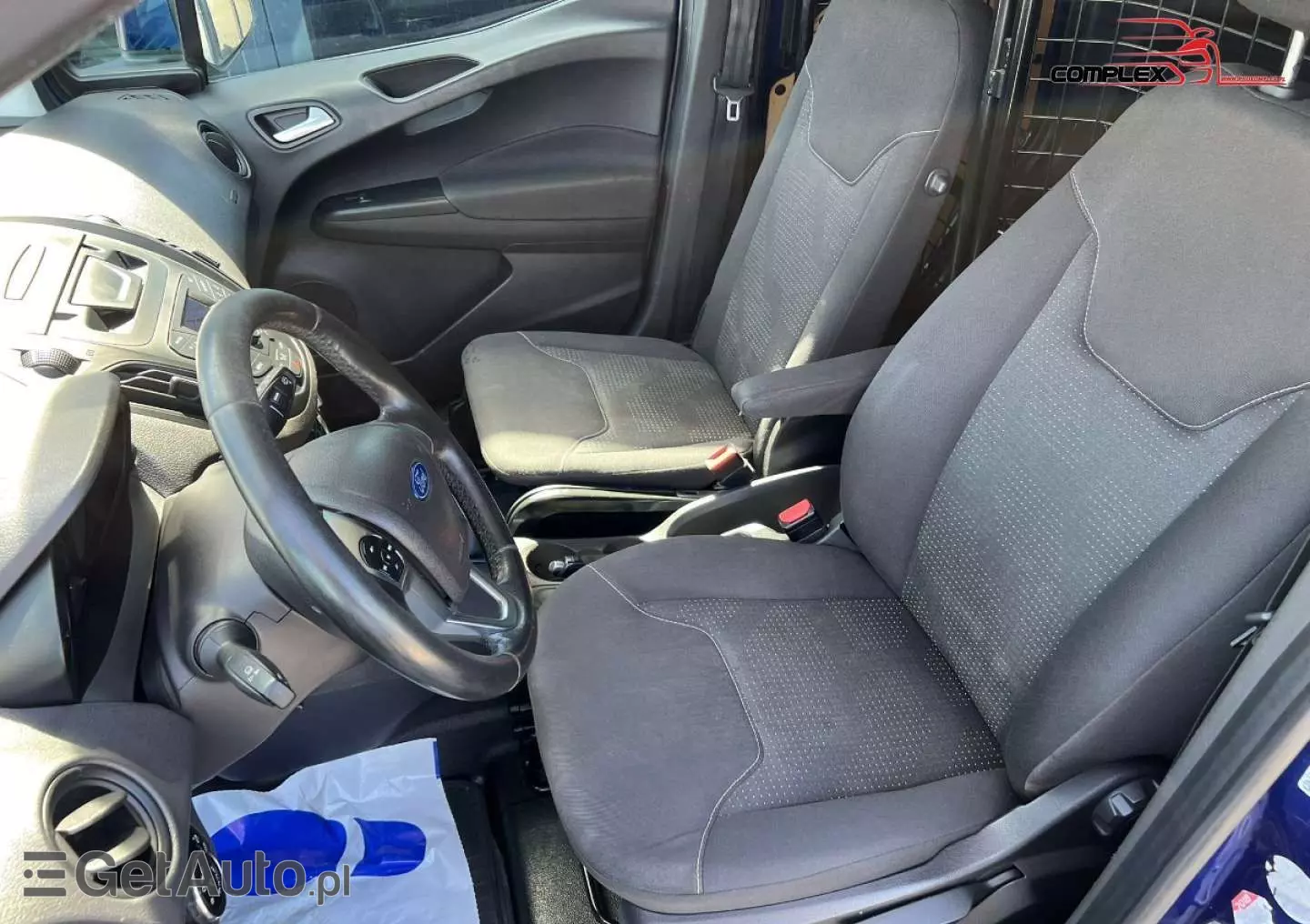 FORD Transit Courier 