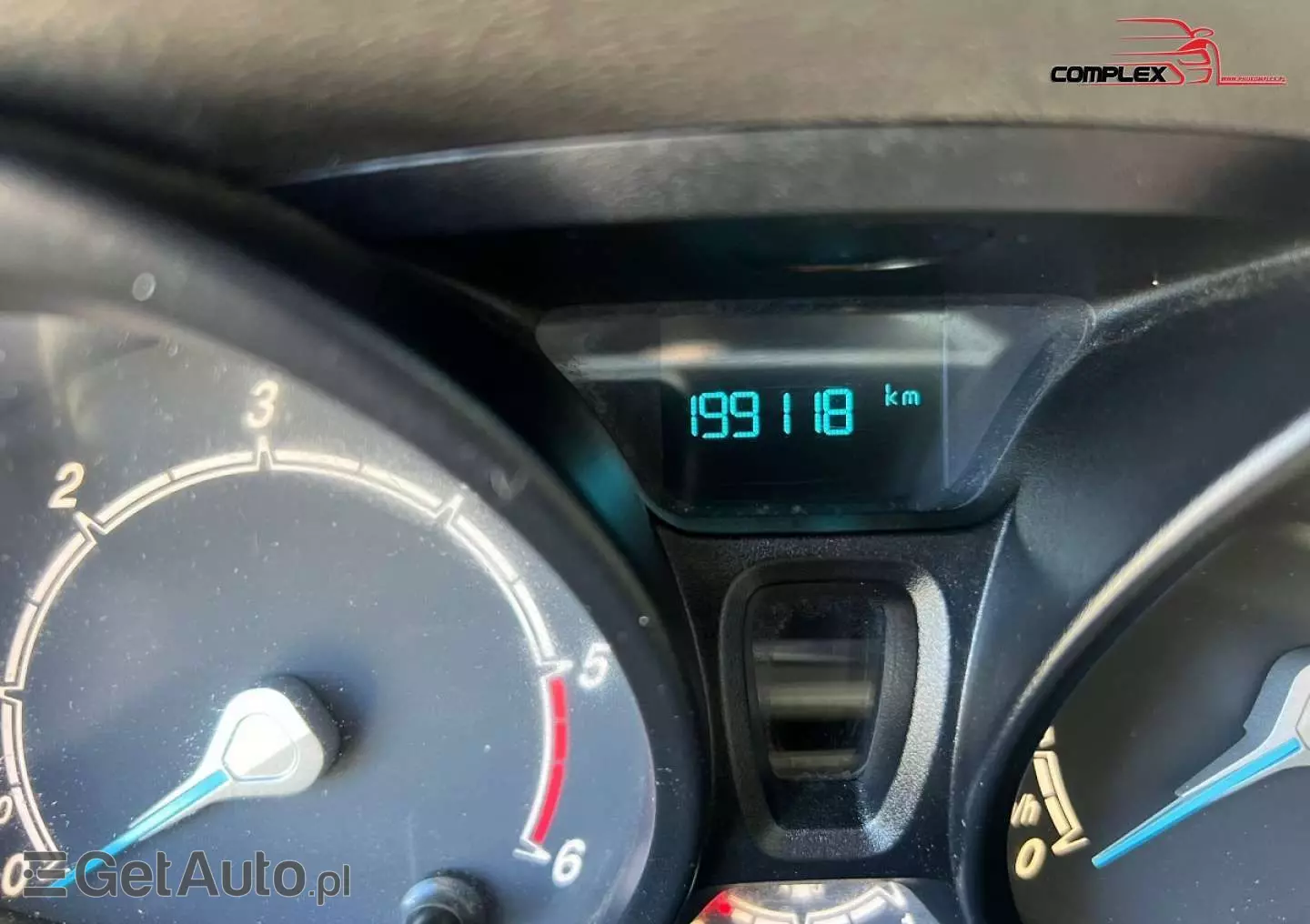 FORD Transit Courier 