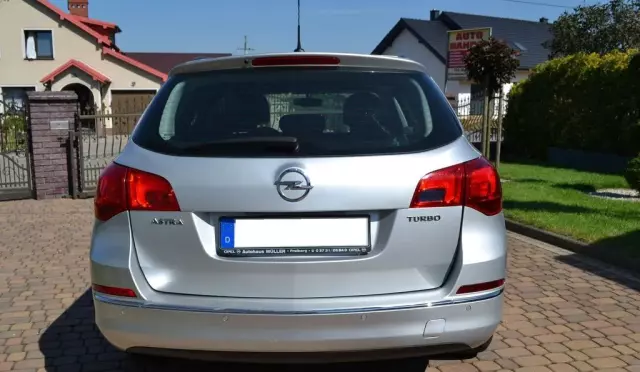OPEL Astra 