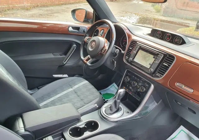 VOLKSWAGEN Beetle 1.2 TSI DSG (BlueMotion Tech) Design