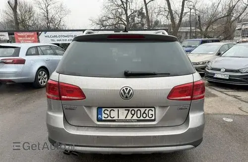 VOLKSWAGEN Passat Alltrack 
