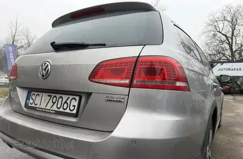 VOLKSWAGEN Passat Alltrack 
