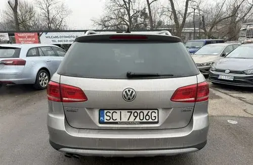 VOLKSWAGEN Passat Alltrack 