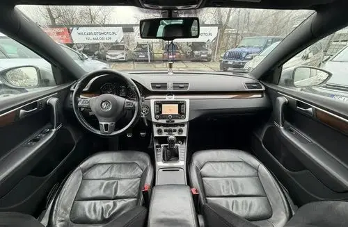 VOLKSWAGEN Passat Alltrack 