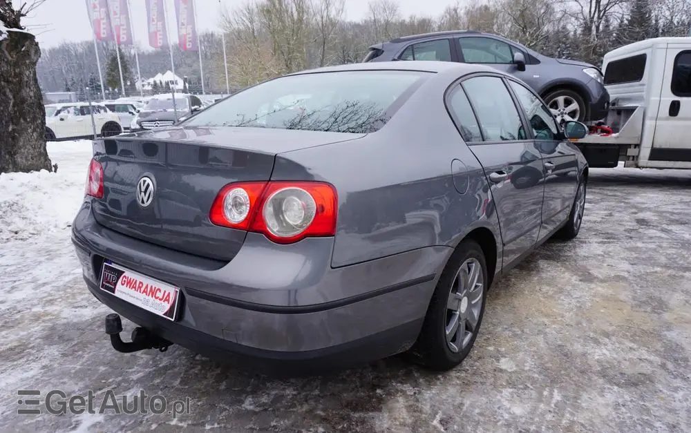 VOLKSWAGEN Passat 1.9 TDI Trendline