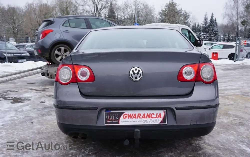 VOLKSWAGEN Passat 1.9 TDI Trendline