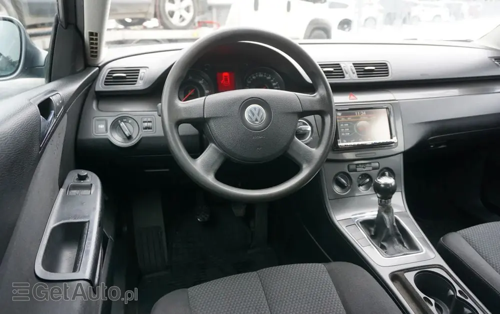 VOLKSWAGEN Passat 1.9 TDI Trendline