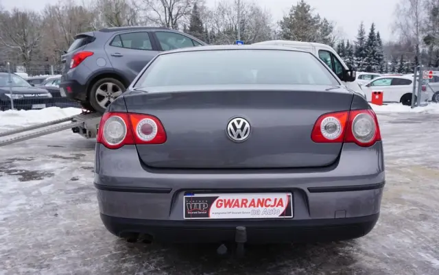 VOLKSWAGEN Passat 1.9 TDI Trendline