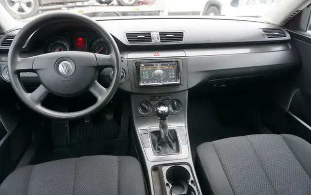 VOLKSWAGEN Passat 1.9 TDI Trendline