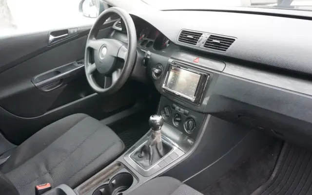 VOLKSWAGEN Passat 1.9 TDI Trendline