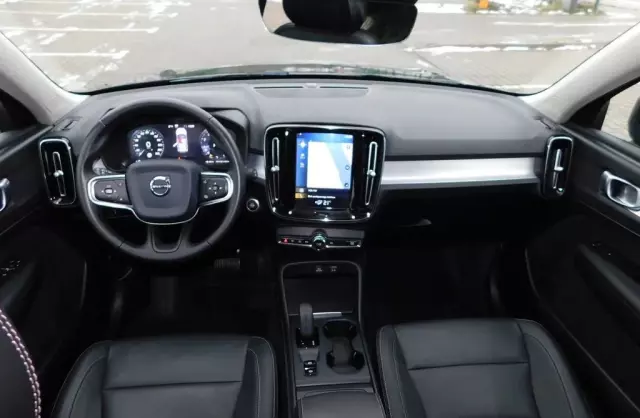 VOLVO Xc 40 