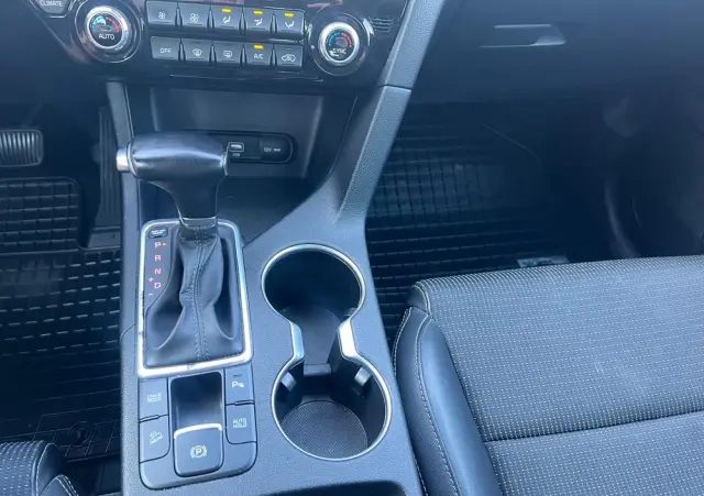 KIA Sportage 1.6 CRDI L Business Line 2WD DCT