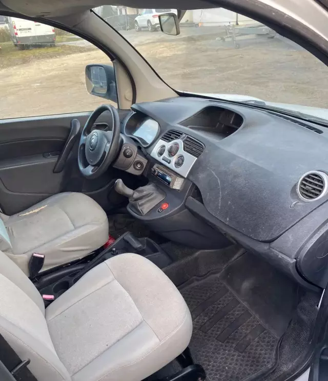 RENAULT Kangoo 