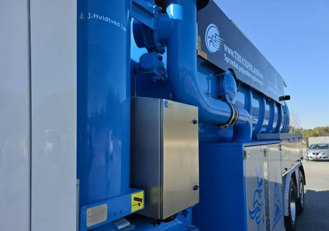 SCANIA Larsen FlexVac 311 Ładowarka próżniowa ssąca 