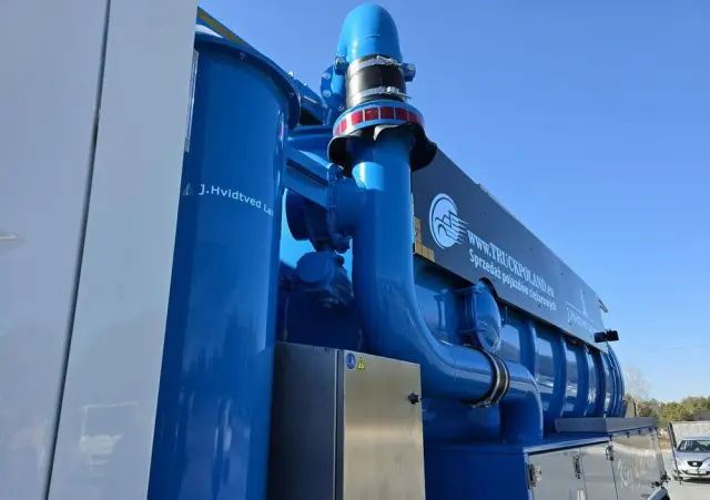 SCANIA Larsen FlexVac 311 Ładowarka próżniowa ssąca 