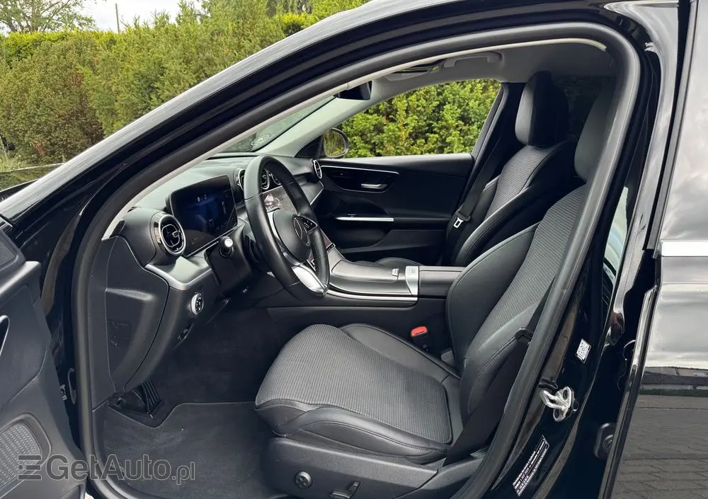 MERCEDES-BENZ Klasa C 220 d T 9G-TRONIC Avantgarde