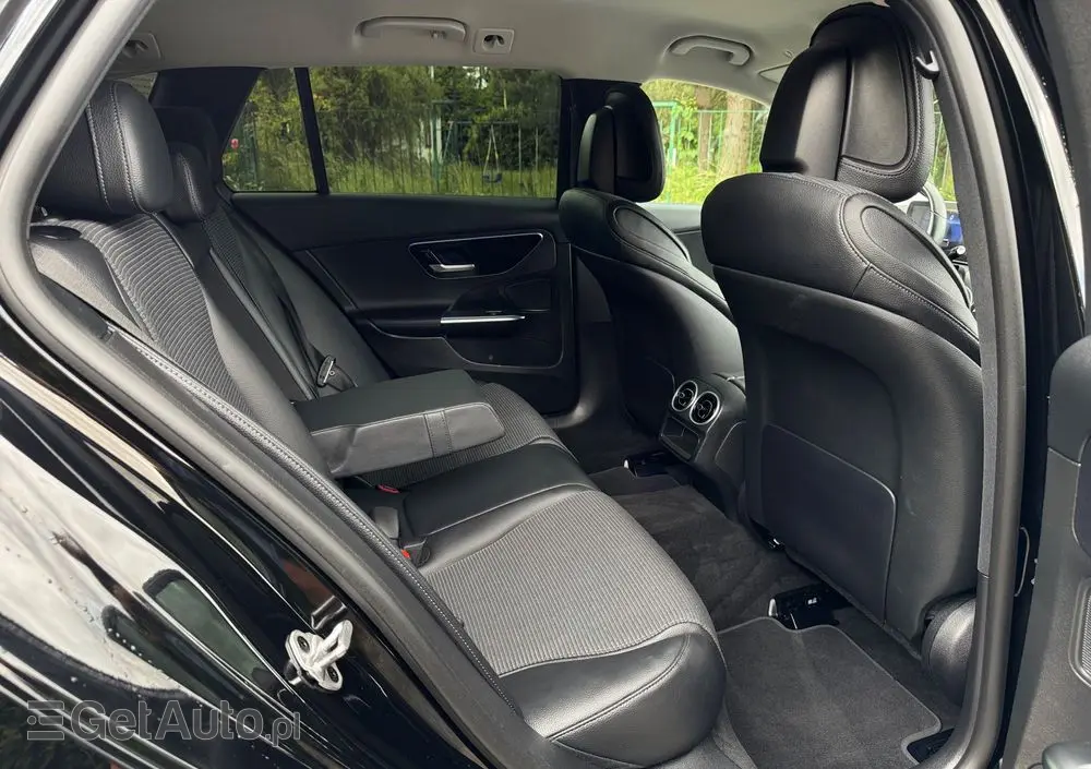 MERCEDES-BENZ Klasa C 220 d T 9G-TRONIC Avantgarde