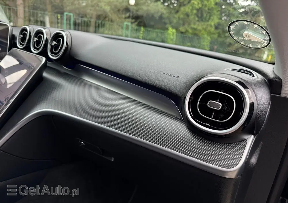 MERCEDES-BENZ Klasa C 220 d T 9G-TRONIC Avantgarde