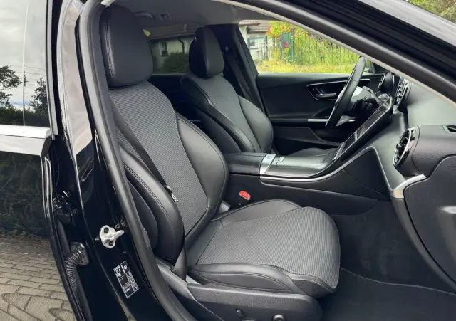 MERCEDES-BENZ Klasa C 220 d T 9G-TRONIC Avantgarde