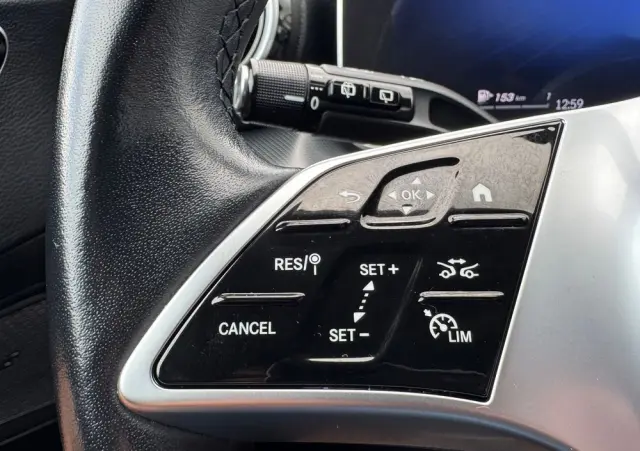 MERCEDES-BENZ Klasa C 220 d T 9G-TRONIC Avantgarde