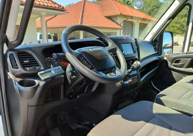 IVECO Daily 70C17 Chłodnia Hakowa / Hakówka Agregat THERMO KING V-500 