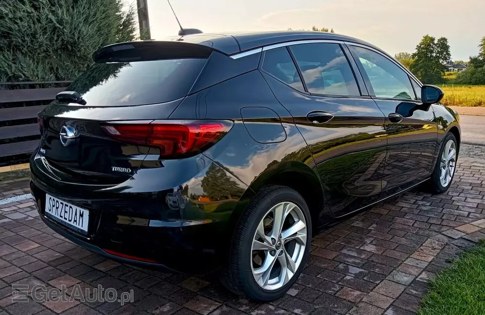 OPEL Astra 1.4 Turbo Sports Tourer Business