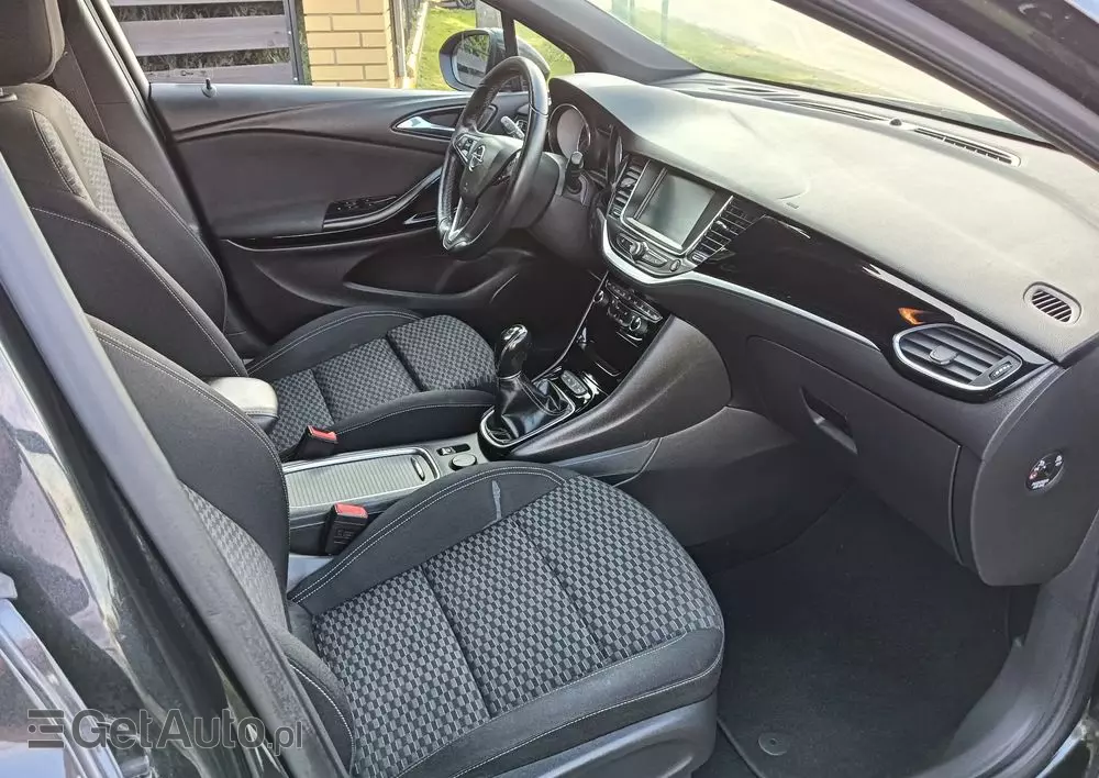 OPEL Astra 1.4 Turbo Sports Tourer Business