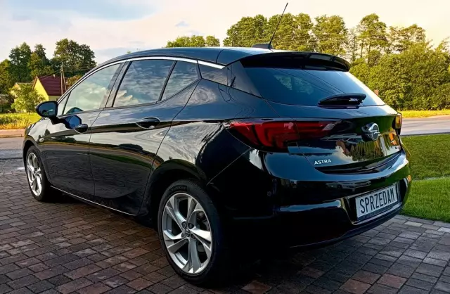 OPEL Astra 1.4 Turbo Sports Tourer Business