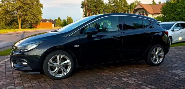 OPEL Astra 1.4 Turbo Sports Tourer Business