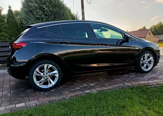 OPEL Astra 1.4 Turbo Sports Tourer Business