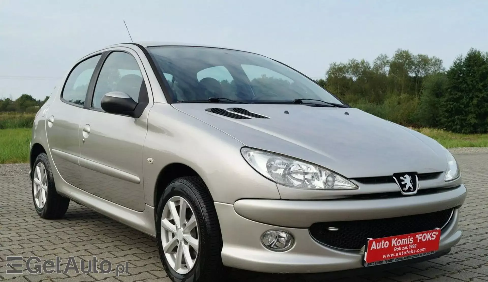 PEUGEOT 206 