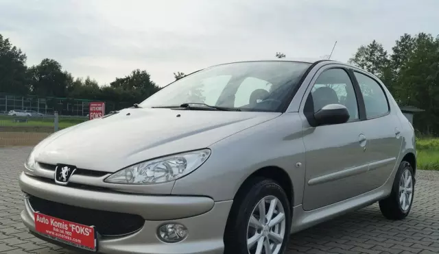 PEUGEOT 206 
