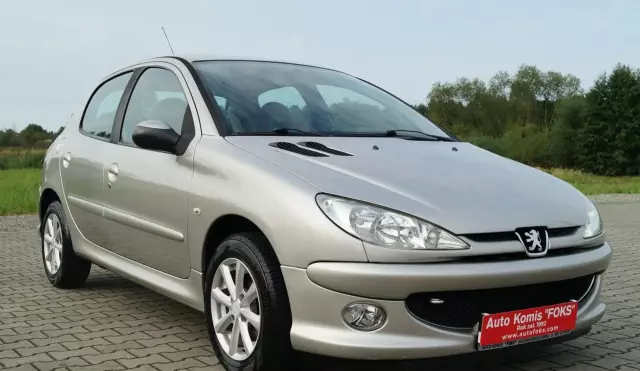PEUGEOT 206 