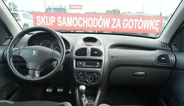 PEUGEOT 206 