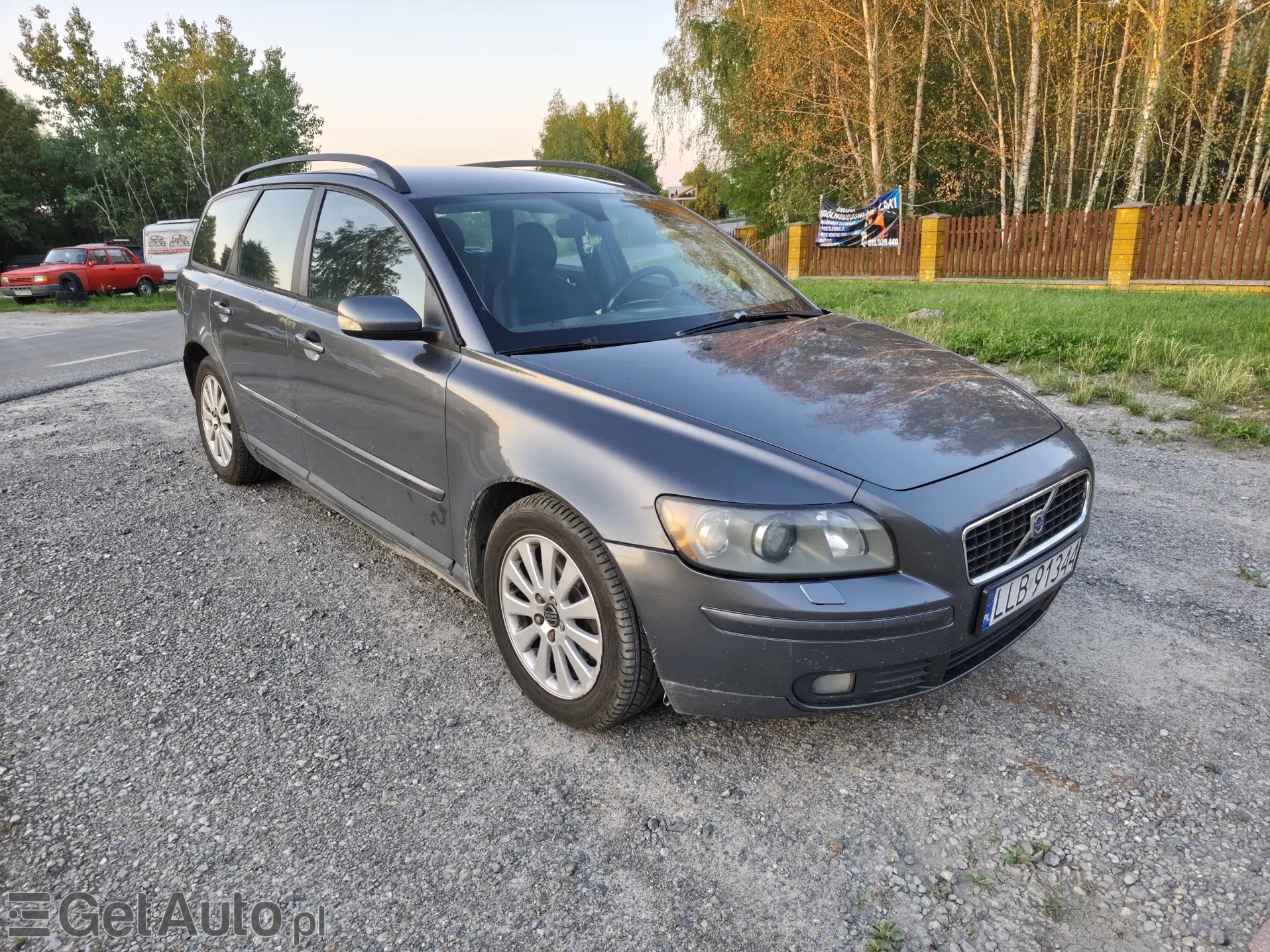 VOLVO V50 