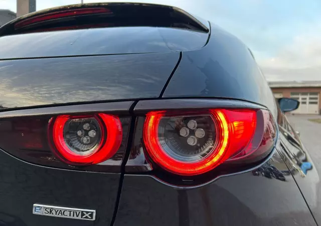 MAZDA 3 E-SKYACTIV-X 2.0 M HYBRID DRIVE SELECTION