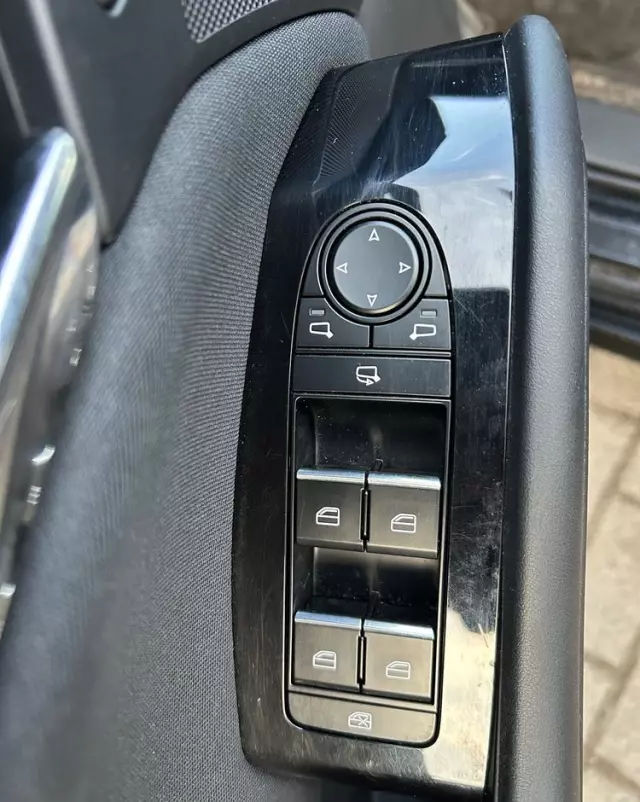 MAZDA 3 E-SKYACTIV-X 2.0 M HYBRID DRIVE SELECTION